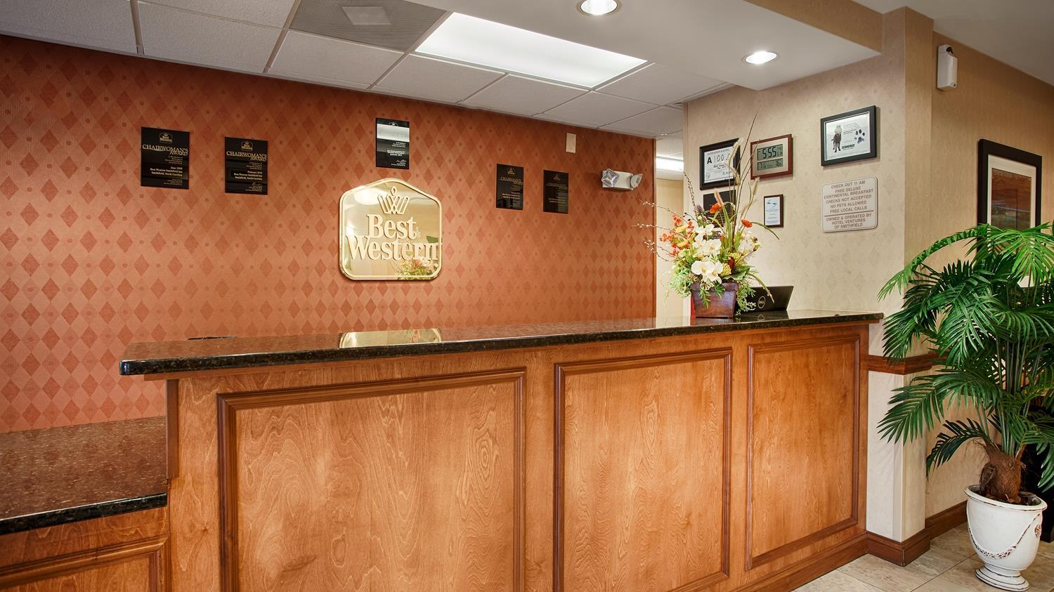 Best Western Smithfield Inn Esterno foto