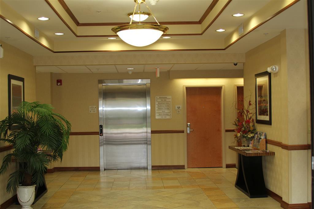 Best Western Smithfield Inn Interno foto